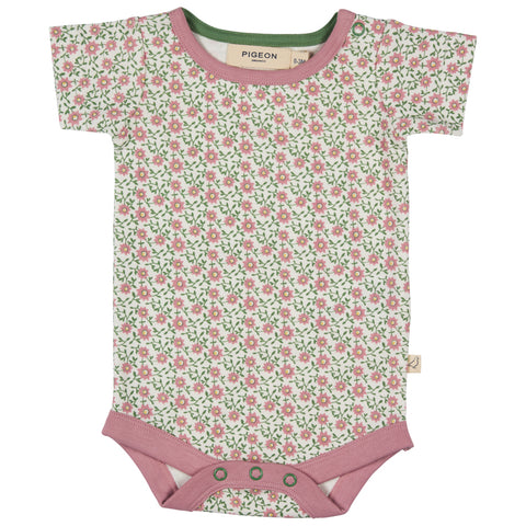 Pigeon Organics Summer Body (AOP) Ditsy Pink SS25