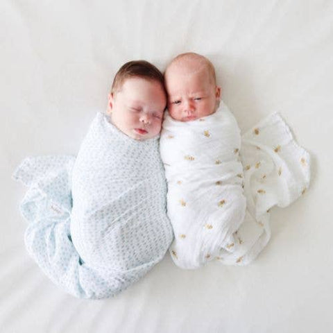 Lulujo - Cotton Swaddle - Bees / Dots - 2 Pack