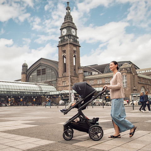 Nuna DEMI Next™ Stroller - Caviar