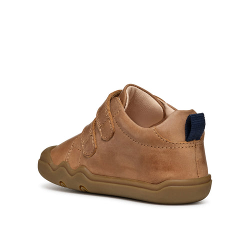 Geox B STEPPIEUP BOY A - WAX.LEA Cognac
