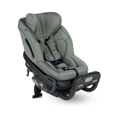 BeSafe Stretch² - Car Seat for 6 months - 7 year olds (plus over £85 worth of accessories (Airflow Liner, Baby Mirror & Sun Shades -2pk)